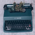 kakteen in der schreibmaschine